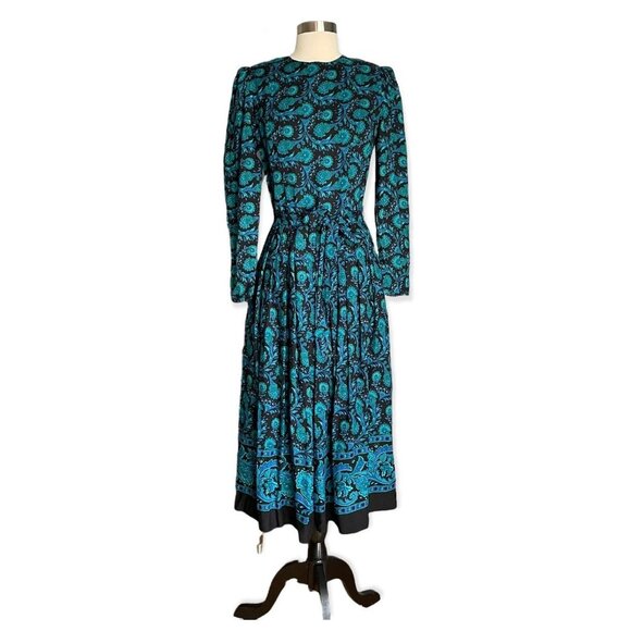 Lanz Originals Dresses & Skirts - Vintage 70’s Lanz Originals Pleated Floral Paisley Print Midi Dress Secretary